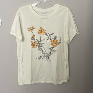 Zoe + Liv Large tshirt